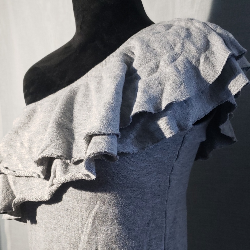 Chelsea28 Ruffled Sweatshirt - Picture 3 of 6